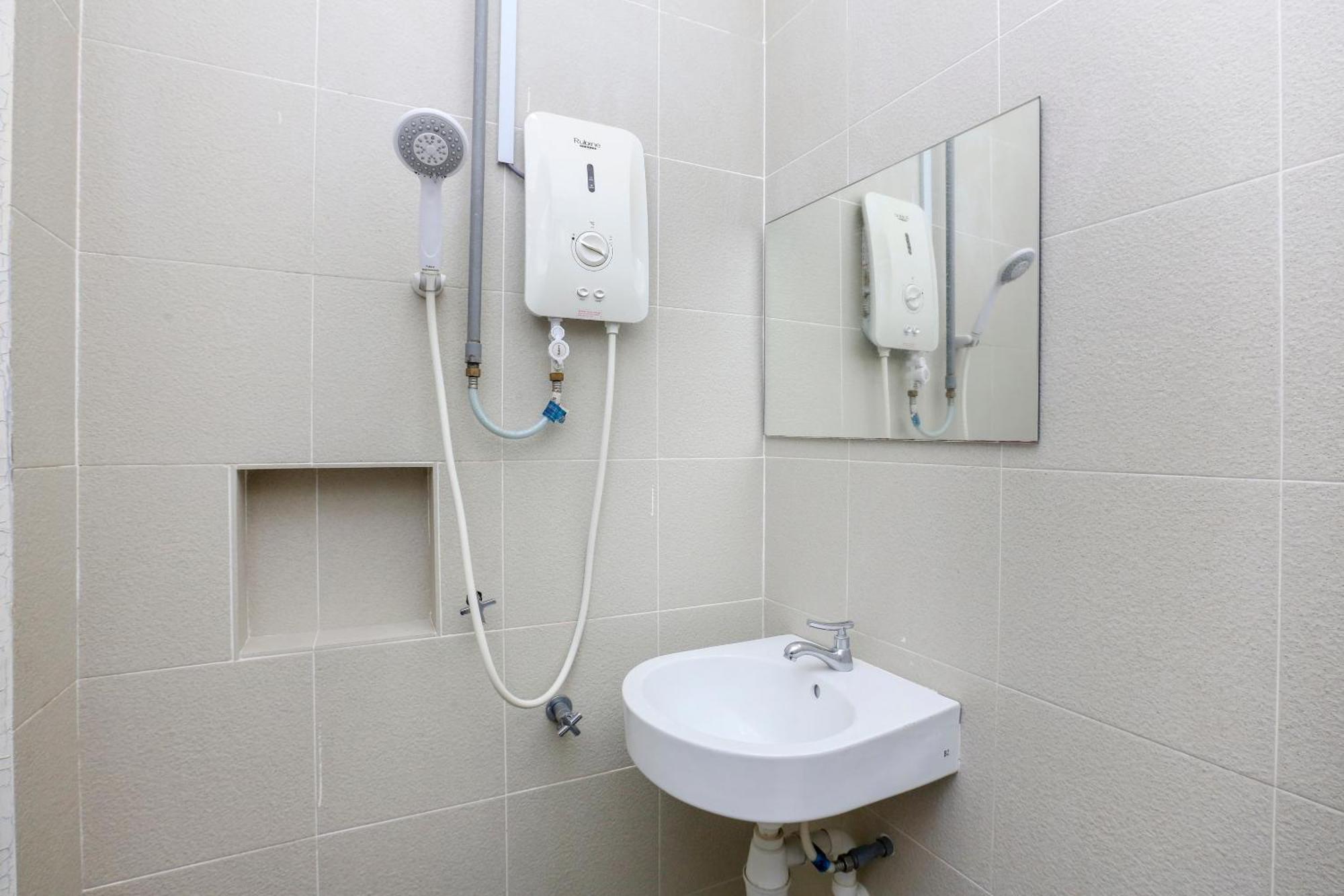Oyo 90132 Come Inn Premium Kuala Terengganu Dış mekan fotoğraf